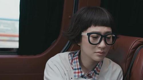 美女做吃瓜群众视频,趣味横生演绎网络热点