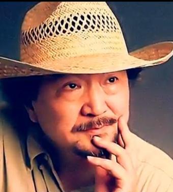 吃瓜群众演员嘎嘎嘎是谁,揭秘吃瓜群众演员背后的故事